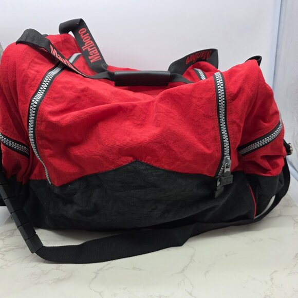 Vintage Marlboro Unlimited Duffle Bag Red Black Nylon Sports Gym Carry On Large - Picture 5 of 14